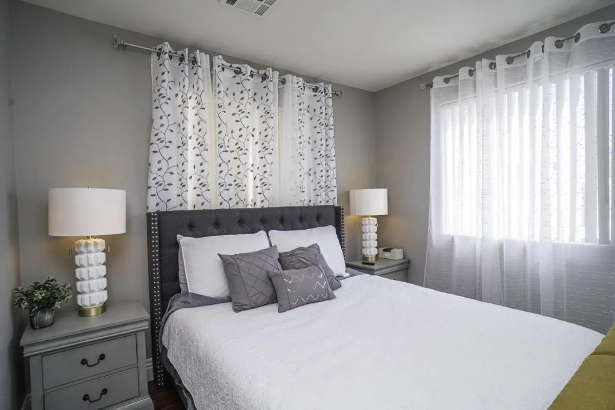 Hébergement de vacances Viva Vegas Cozy 3Br Home Minutes From The Strip Las Vegas